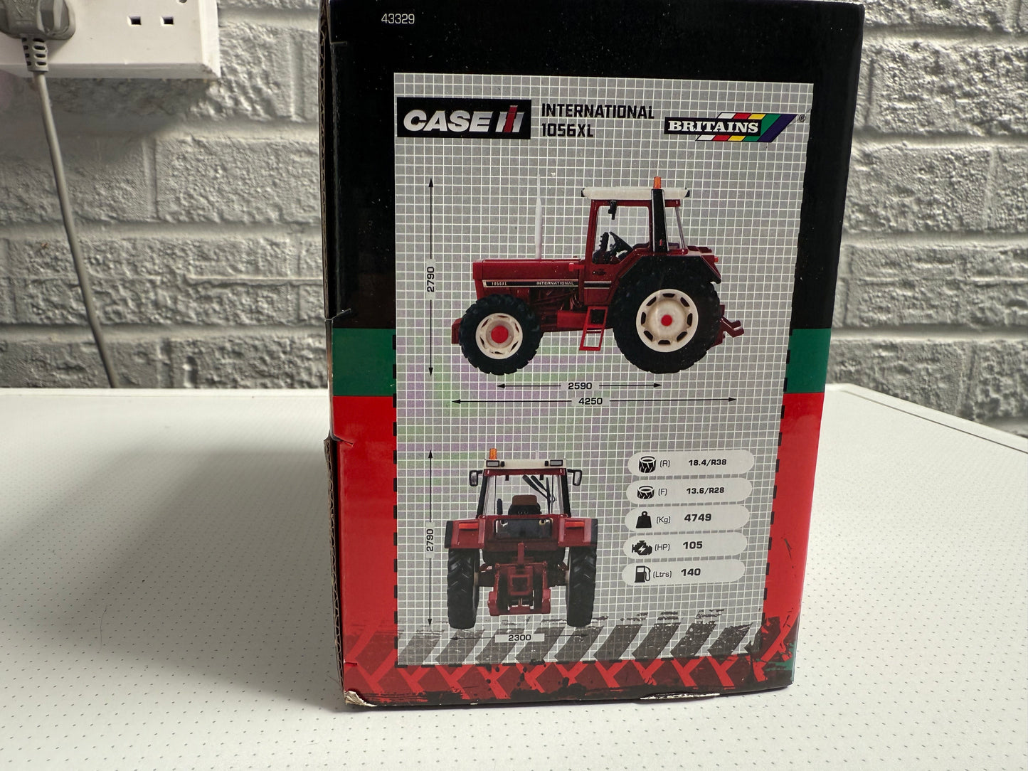 Case IH International 1056XL Tractor - 1:32 Scale (Item 43329)