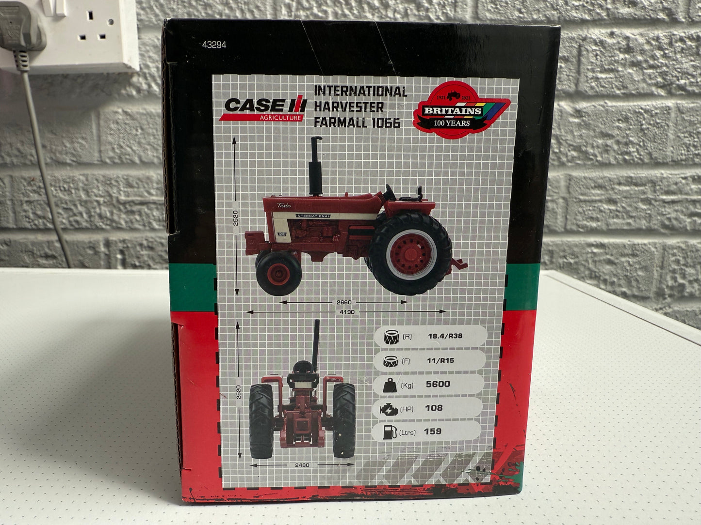 Case IH International Harvester Farmall 1066 (Item #43294)