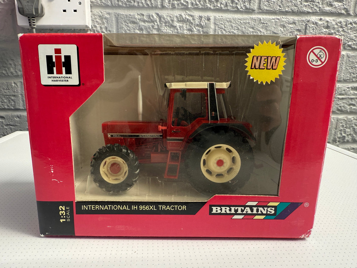 International Harvester IH 956XL Tractor - Product Number: 43316