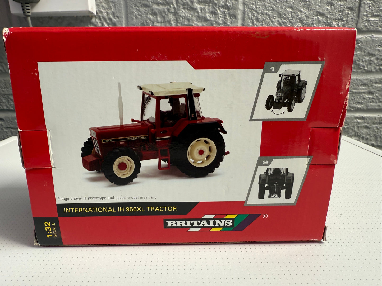 International Harvester IH 956XL Tractor - Product Number: 43316
