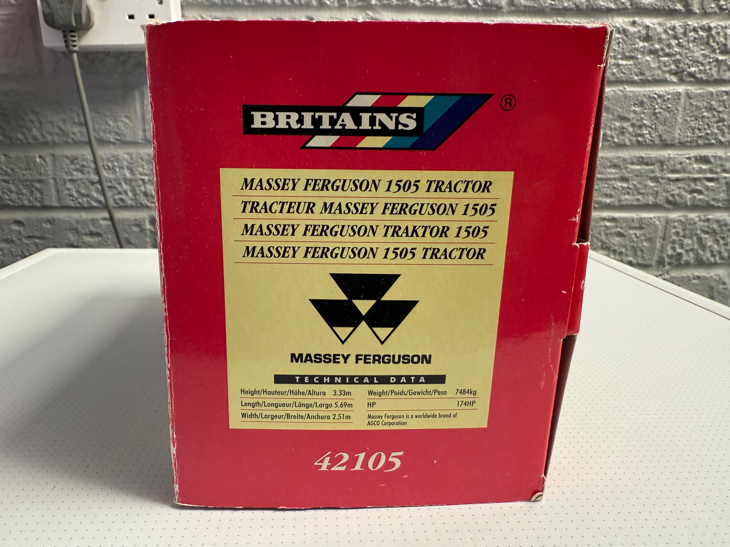 Massey Ferguson 1505 Tractor - Product Number: 42304