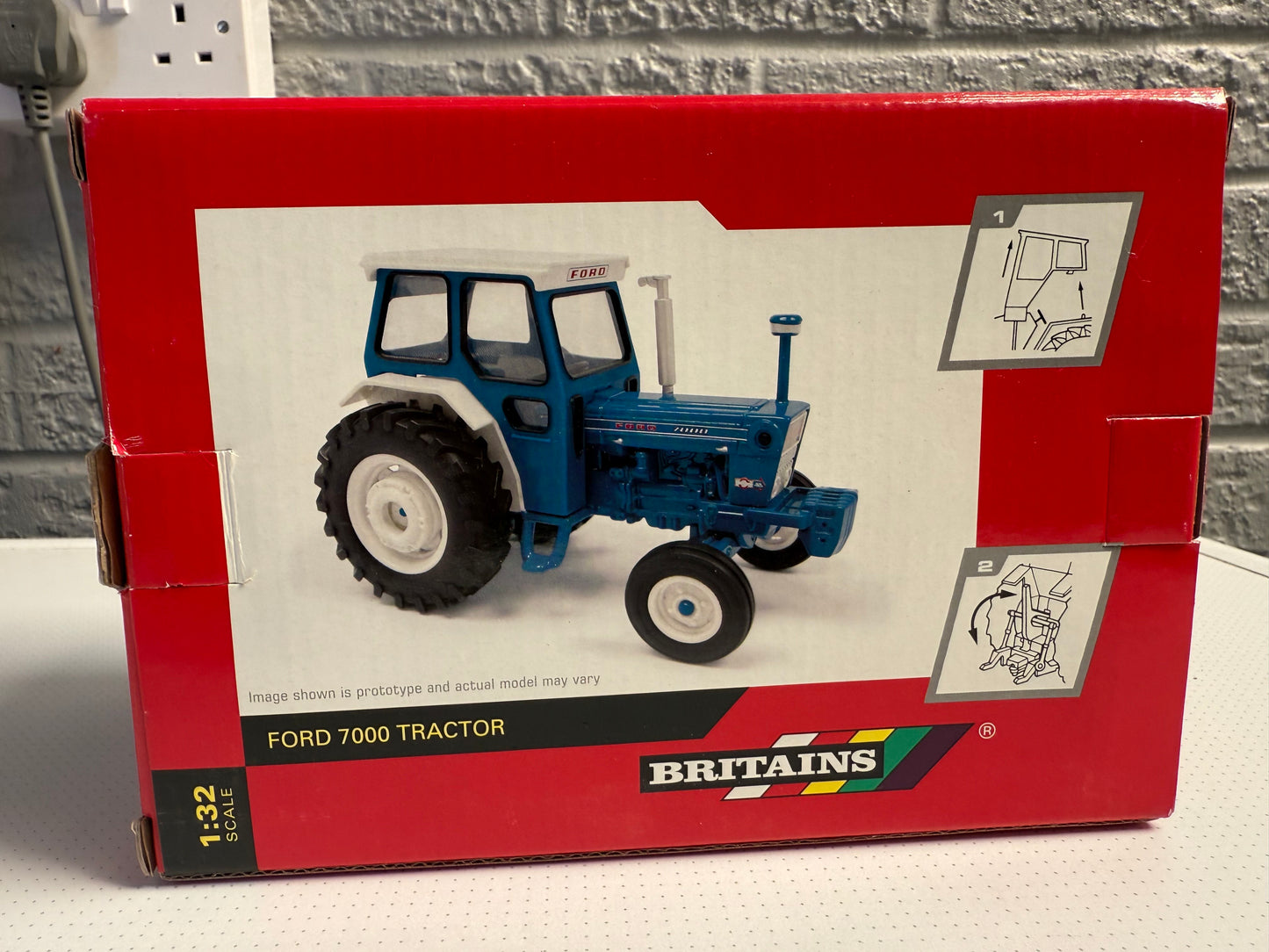 Ford 7000 Tractor - Product Number: 42471