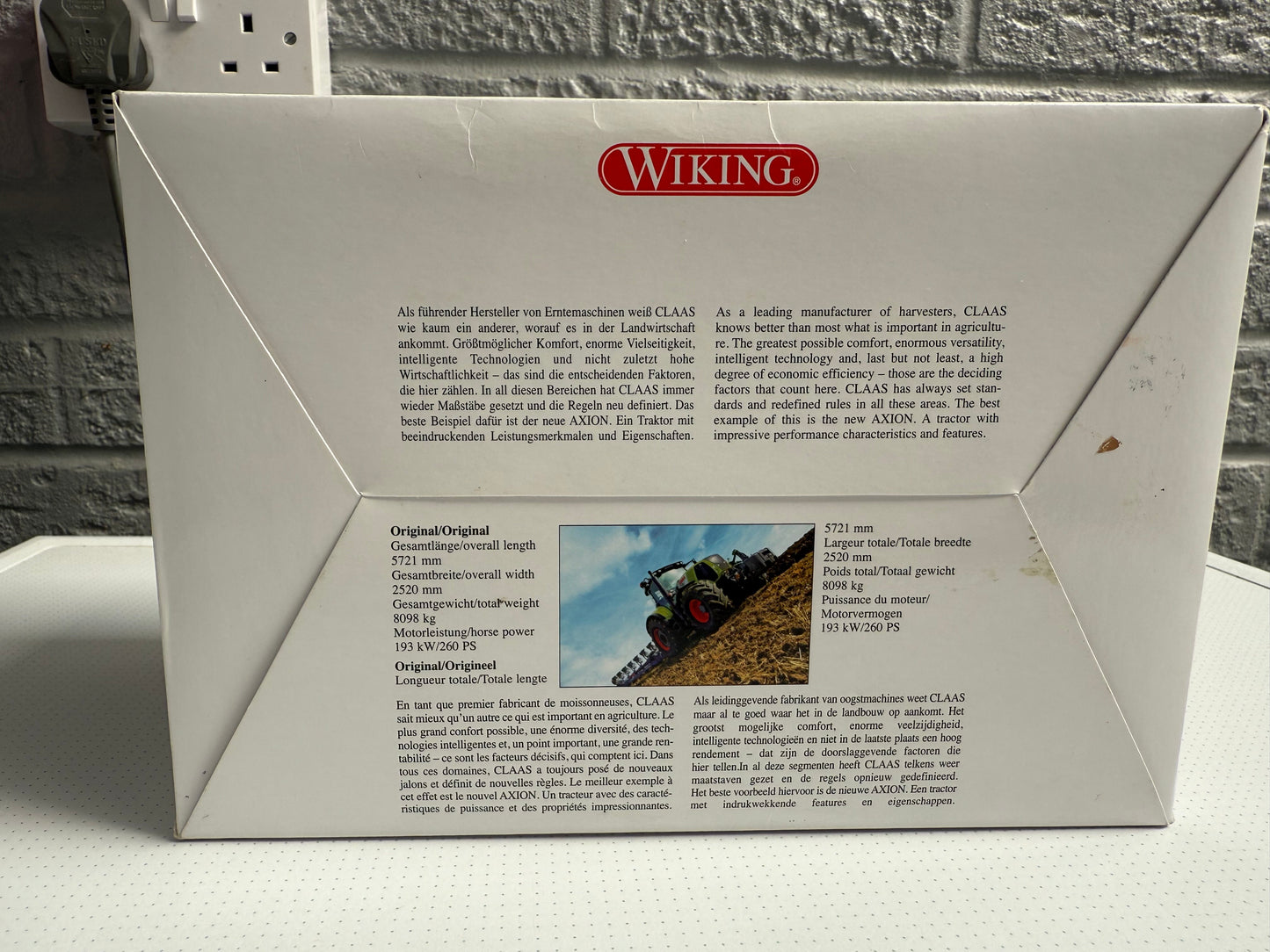 Wiking Class Axion 850 Tractor - Product Number: 0704