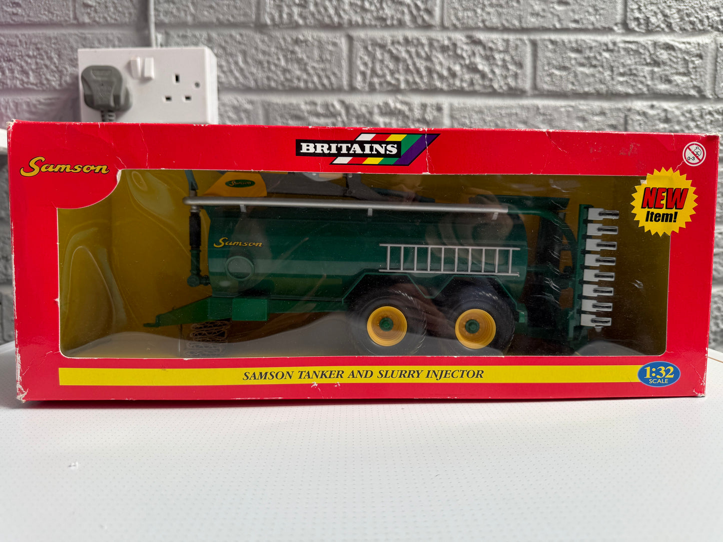 Britains Samson Tanker and Slurry Injector - Product Number: 42651