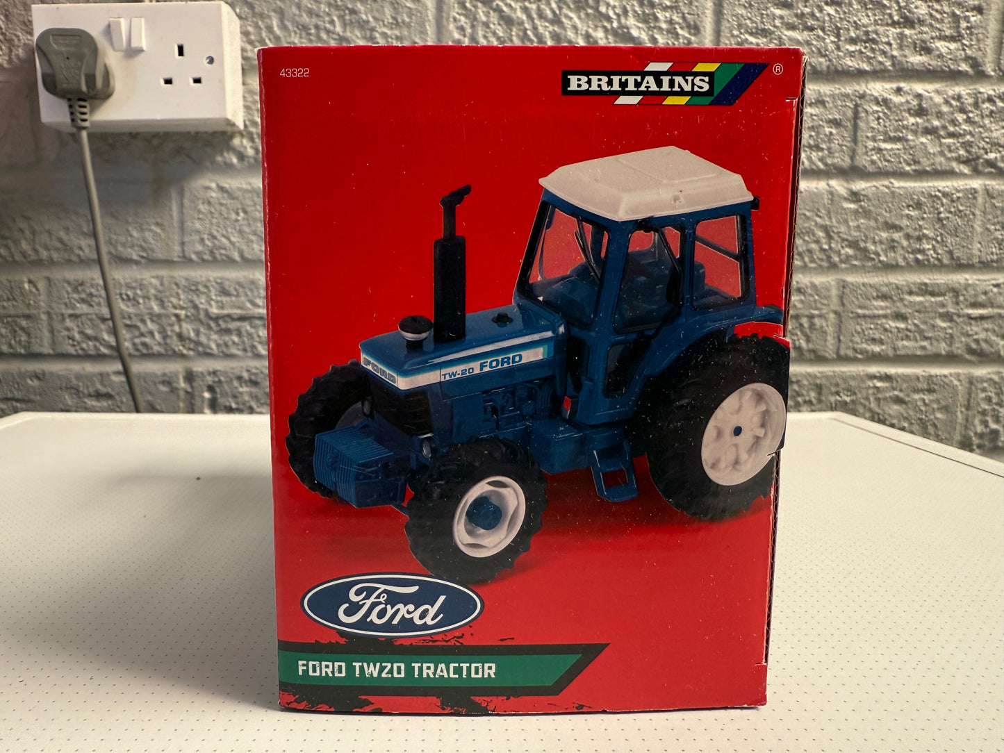 Die-Cast Britains Ford TW20 Tractor - Product Number: 42273